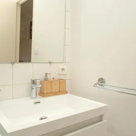 Superbe Studio Entierement Neuf A Appartement